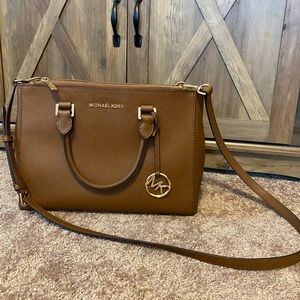 Michael Kors Crossbody